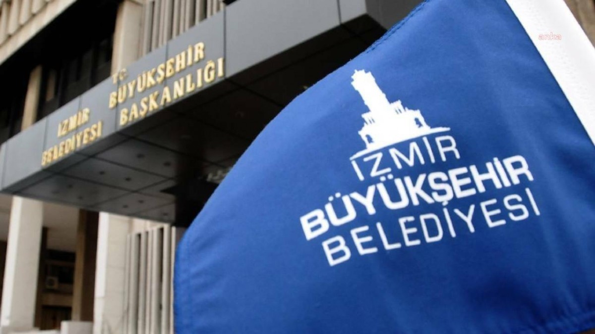 İzmir Büyükşehir Belediyesi’nde İstifa Dalgası: CHP’li Meclis Üyeleri Partiden Ayrılıyor