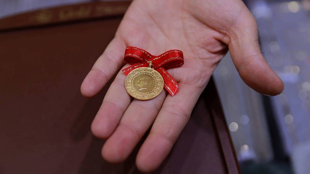Altın Fiyatlarında Rekor Yükseliş: Gram Altın 6 Bin 490 Liraya Ulaştı