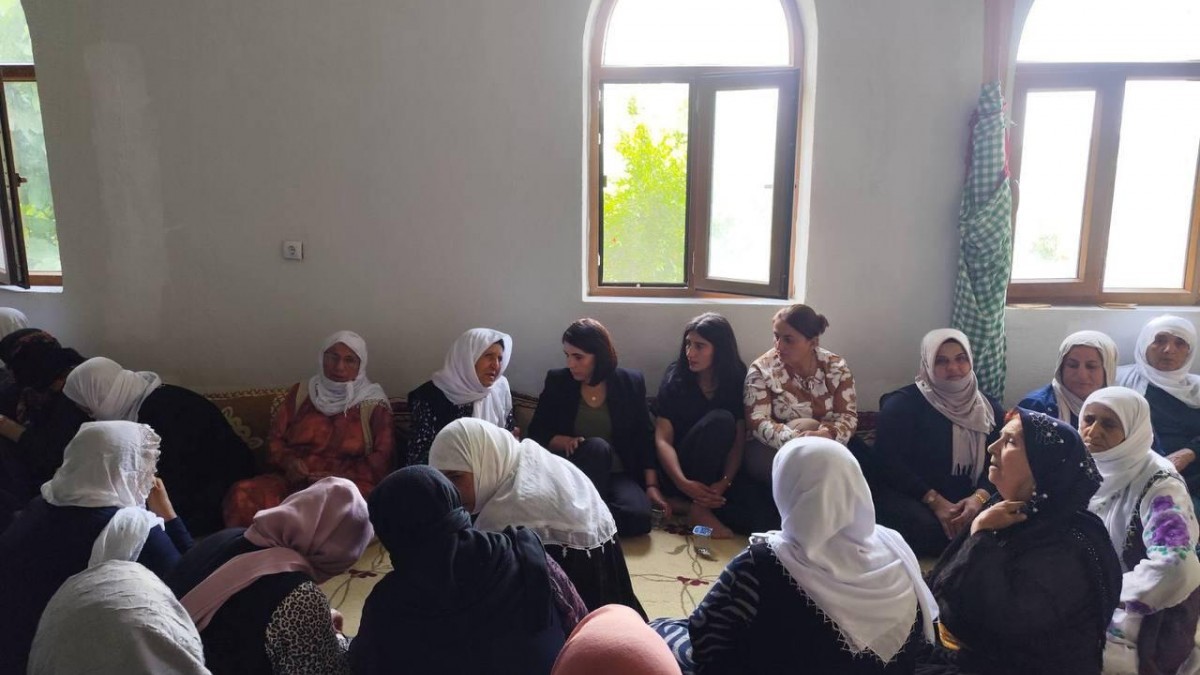 Şırnak’ta şüpheli şekilde yaşamını yitiren Felek Yağbasan’ın taziyesine kitlesel ziyaret