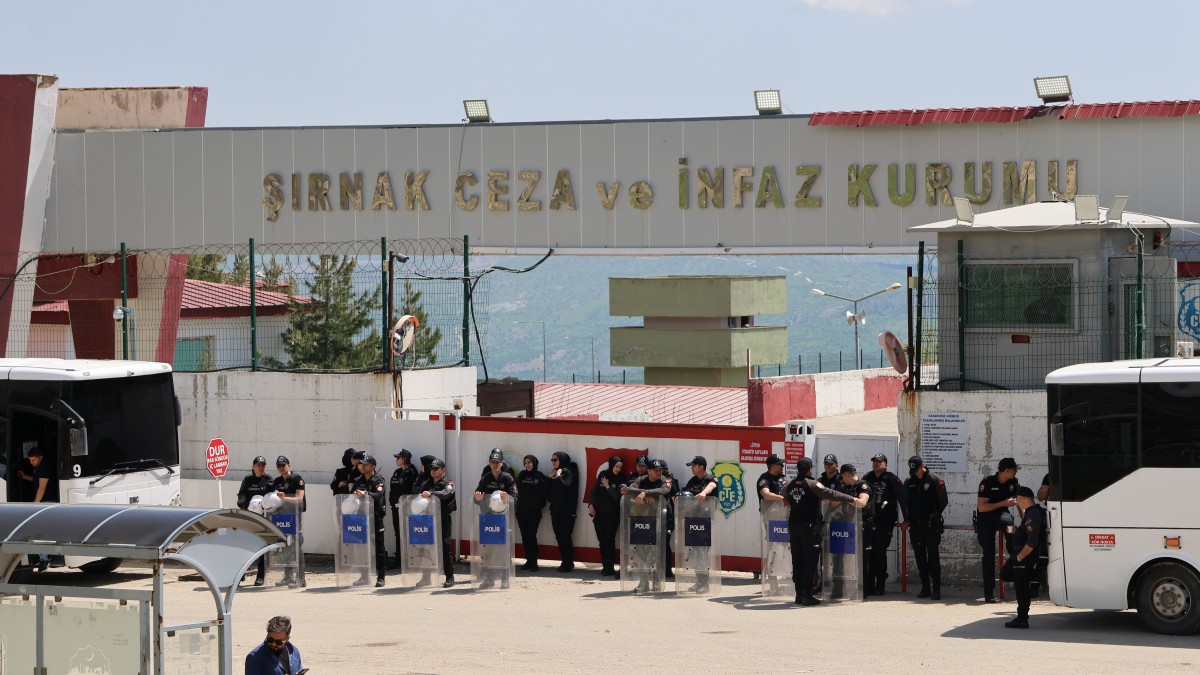 Şırnak Cezaevi’nde işkence iddiası: Gardiyanlar hakkında suç duyurusu