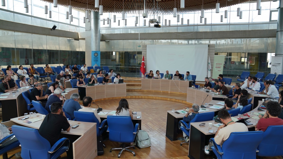 Diyarbakır’da Kürt Sinema Çalıştayı: Sorunlar ve Çözüm Yolları Tartışılıyor