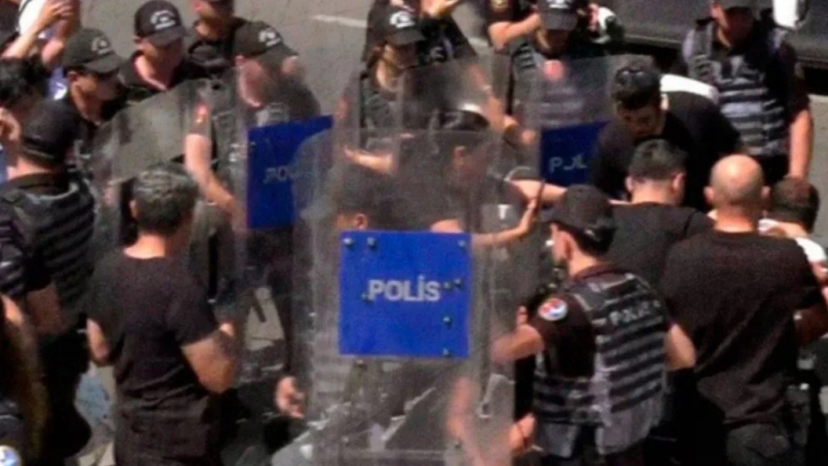 Ankara’daki NATO protestosunda gözaltına alınan 131 kişi adliyeye sevk edildi