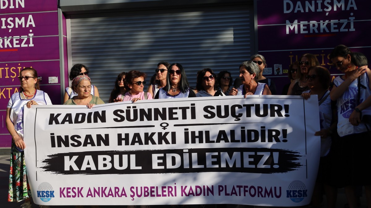 KESK’li kadınlardan ‘kadın sünneti’ reklamı yapan doktora tepki: Beden bütünlüğü dokunulmazdır