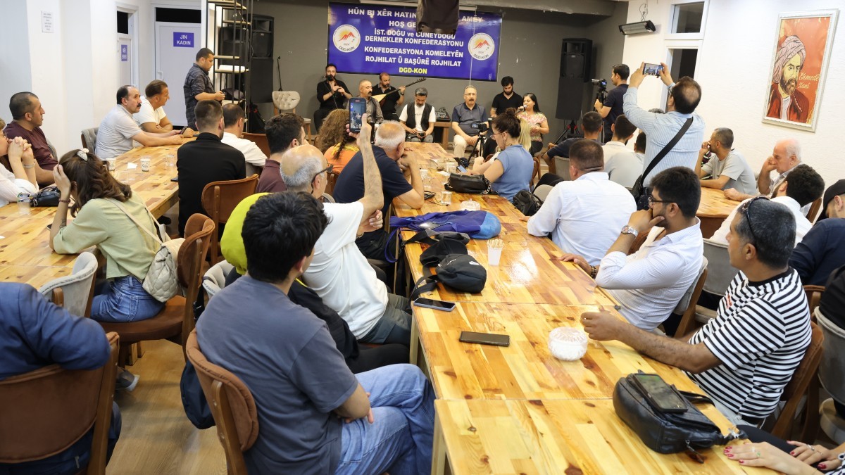Dersim’in hafızası ‘Zelgul’ şiirleriyle İstanbul’da yankılandı