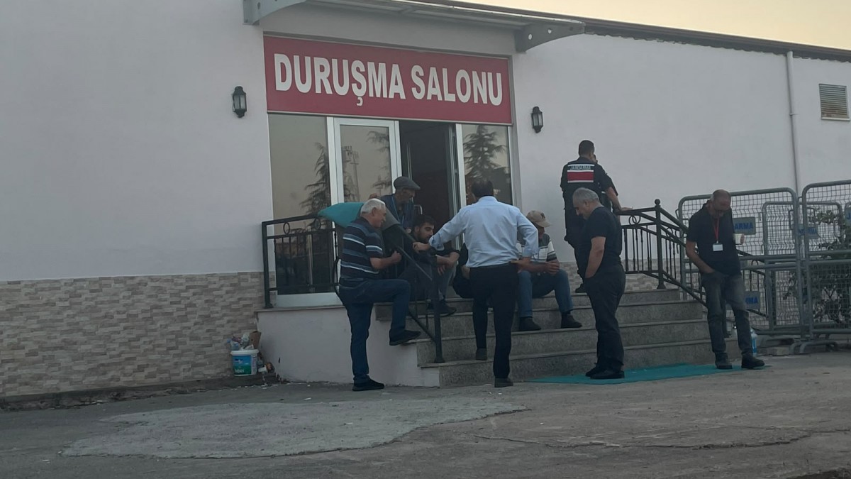 Dilovası Katliamı Davası 8 Eylül’e Ertelendi: ‘Evlatlarımızı Diri Diri Yaktınız’
