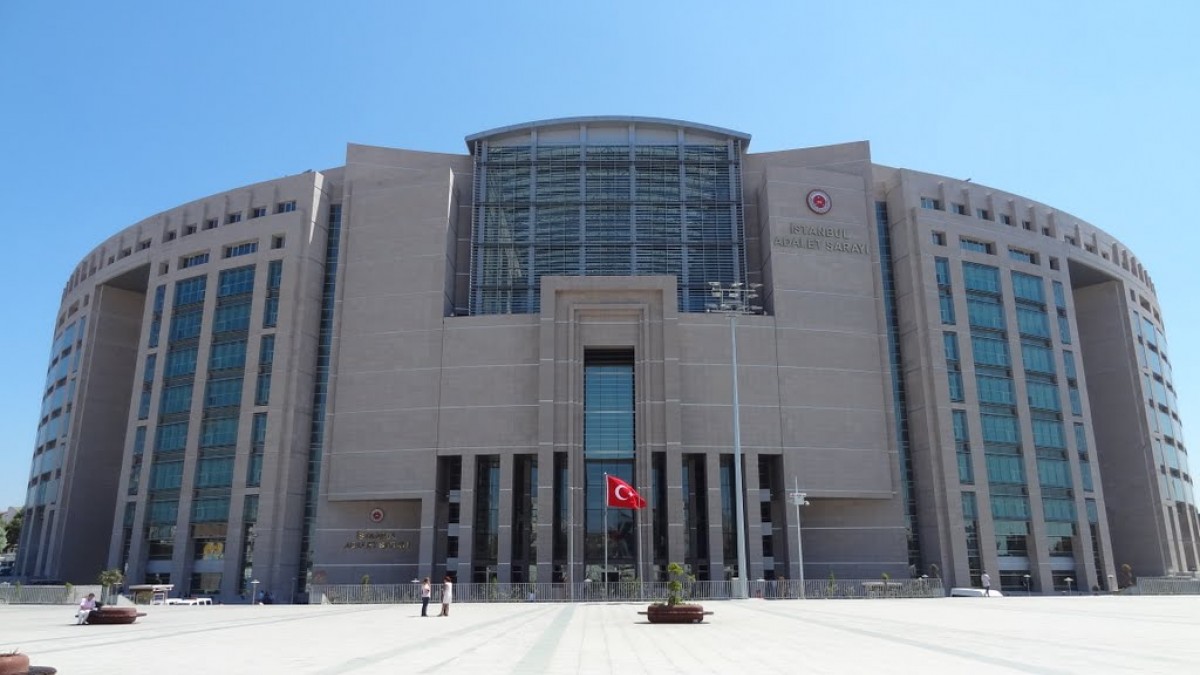 İBB Davasında Gerginlik: Ekrem İmamoğlu Duruşma Salonundan Çıkarıldı