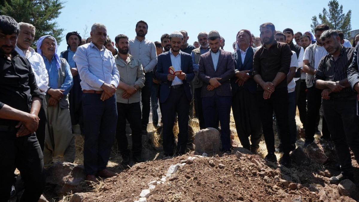 Mardin’de Şüpheli Şekilde Yaşamını Yitiren Merve Erbek Toprağa Verildi