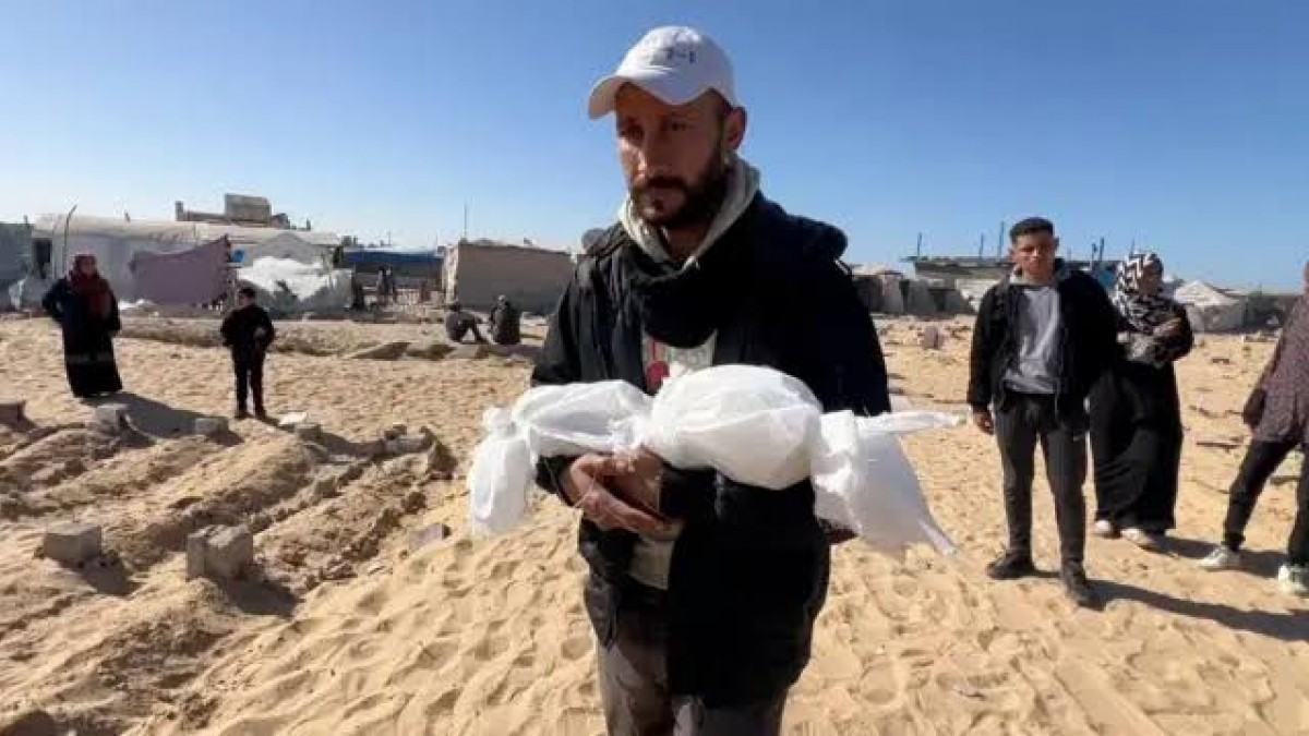 İsrail Kontrol Noktasında Bekletilen 4 Aylık Bebek Hayatını Kaybetti