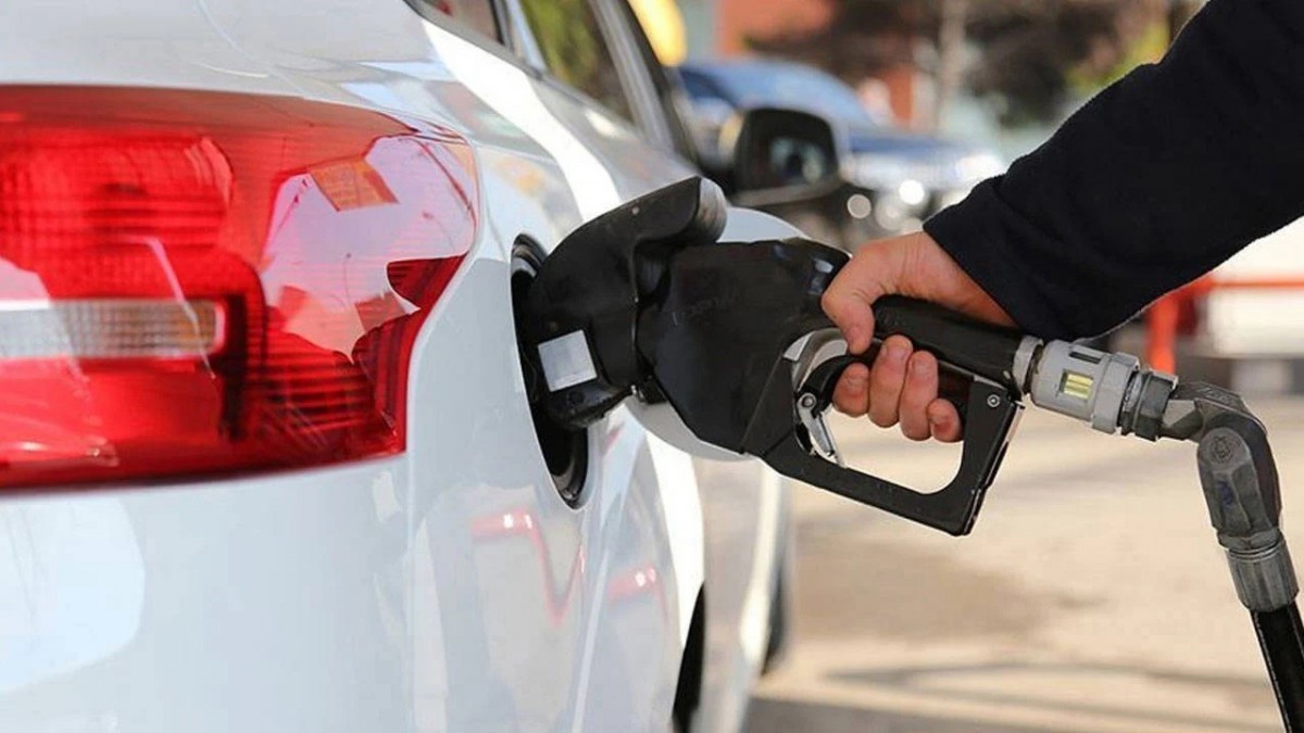 Savaşın Ekonomik Faturası Kabarıyor: Benzine Dev Zam