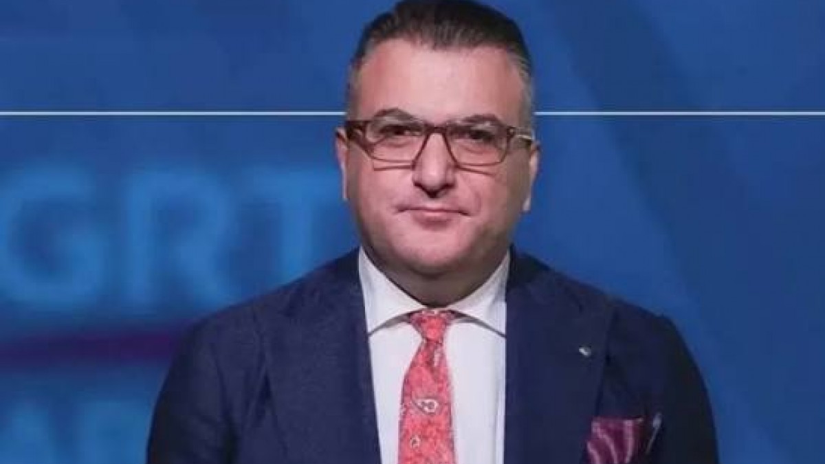 Gazeteci Cem Küçük ‘şantaj’ ve ‘yanıltıcı bilgi’ iddiasıyla gözaltına alındı