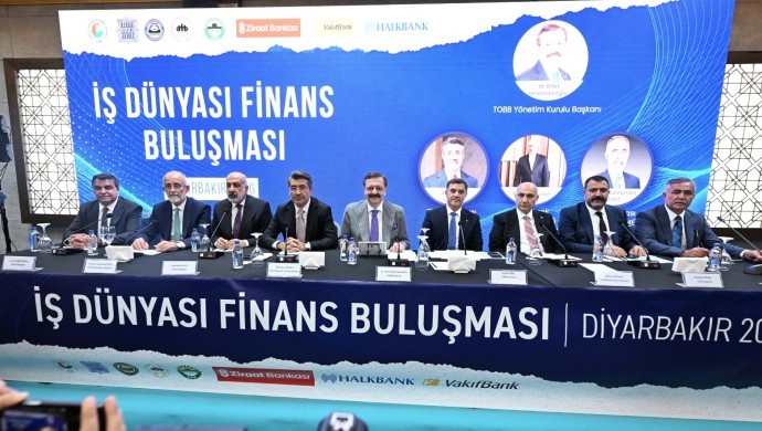 Diyarbakır’da Finans Buluşması: ‘Ekonomik Güçlenme Kalıcı Barış İçin Önemli’