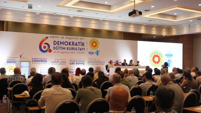 Eğitim-Sen Kurultayı: Eşit, bilimsel, laik ve anadilde eğitim anayasal haktır