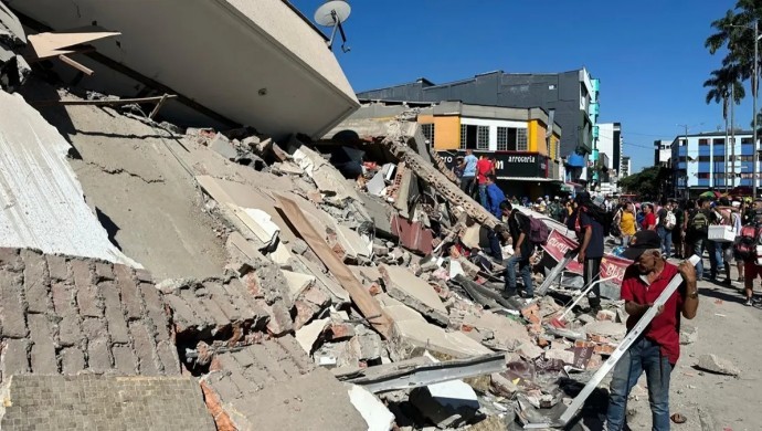 Kolombiya’da 7.4 büyüklüğünde deprem: En az 20 kişi yaşamını yitirdi
