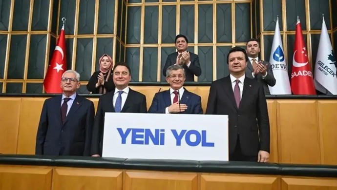 TBMM’de dengeler değişti: CHP’den istifa eden milletvekili Yeni Yol grubuna katıldı