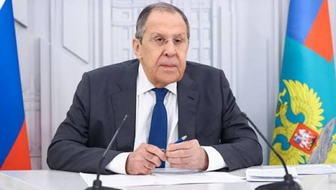 Lavrov’dan ABD’ye arabuluculuk tepkisi: Hem yaptırım uygulayıp hem barıştan söz etmek çelişkidir