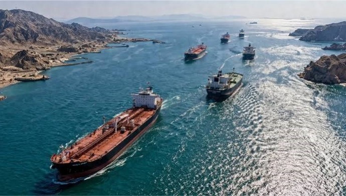 ABD-İran gerilimi Hürmüz Boğazı’nı kilitledi: Petrol fiyatları yükselişte