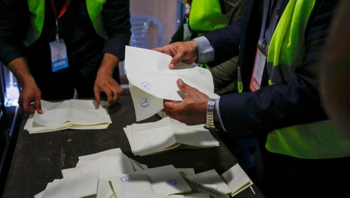 Filistin’de seçim hazırlığı: Ertelenen genel seçimler kasım ayında yapılacak