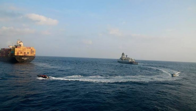 Husiler Kızıldeniz’de Suudi Arabistan petrol tankerini vurduğunu açıkladı