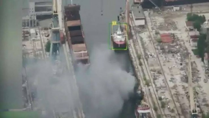 Rusya, Ukrayna’da askeri liman ve lojistik merkezlerini vurduğunu açıkladı