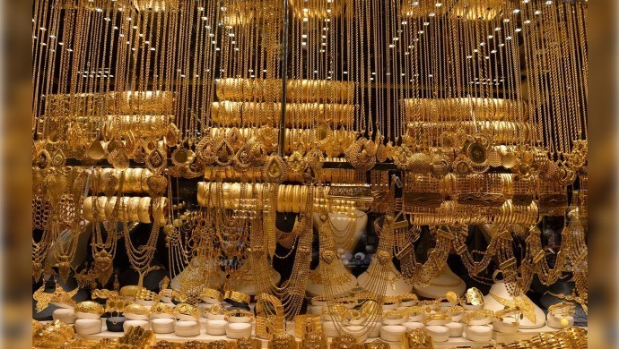Küresel krizler ve ABD kararları altını zirveye taşıyor: Gram altın 7 bin 200 liraya dayandı