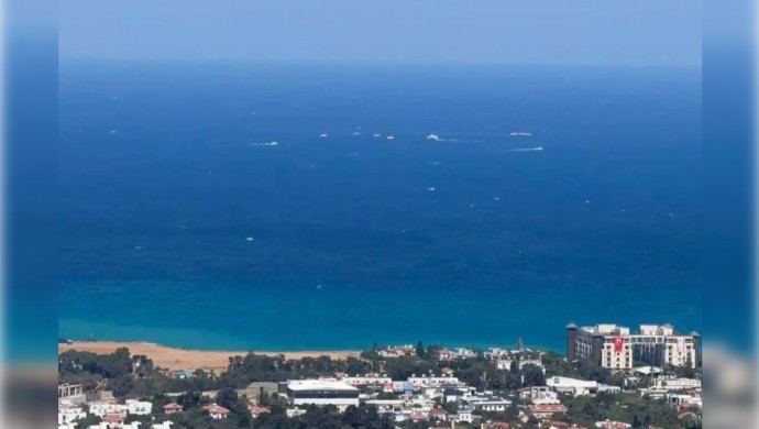Girne açıklarında yolcu gemisi alabora oldu: Gemide 270 kişi bulunuyordu