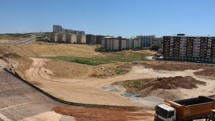 Newala Qesaba’da Yol Çalışmasına Tepki: ‘Bölge Hafıza Merkezi Olarak Korunmalı’
