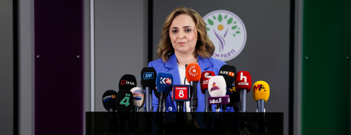 DEM Parti’den “Çerçeve Yasa” Açıklaması: Ortak Gelecek İçin İlk Adım Atıldı