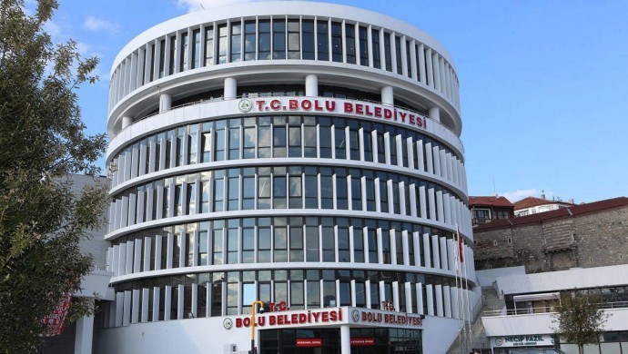 Bolu Belediyesi’nde Yolsuzluk İddiaları: Başkan ve Yöneticiler Tutuklandı