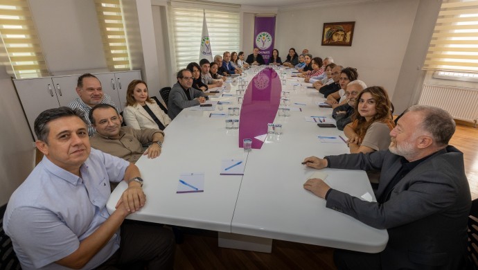 DEM Parti MYK’sında Kongre Sonrası Kapsamlı Görev Dağılımı