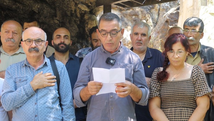 DAD’dan Barışa ve Anadil Hakkına Güçlü Çağrı: ‘Sürecin Seyircisi Değil, Öznesiyiz’