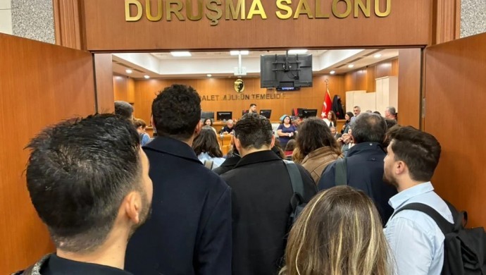 Mizahın Bedeli: Komedyen Deniz Göktaş’a Hapis Cezası Verildi, Tahliye Edildi