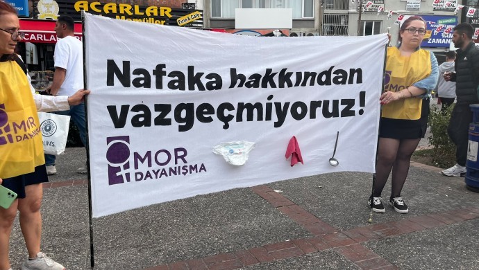 Mor Dayanışma’dan Nafaka Hakkı Vurgusu: ‘Bir Ayrıcalık Değil, Kazanılmış Haktır’