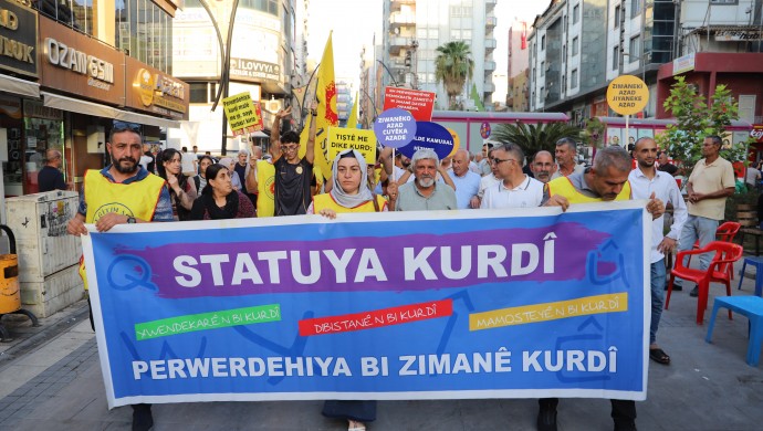 Eğitim Sen’den İki Kentte Kritik Vurgu: Engelli Öğrencilere Erişim, Anadilinde Eğitim Hakkı