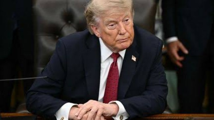 ABD Başkanı Trump’tan Kanada’ya Ekonomik Tehdit: Çökebilir