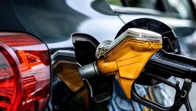 Akaryakıt Zamları Pompaya Yansıdı: Diyarbakır’da Benzin 79, Motorin 91 TL’yi Geçti