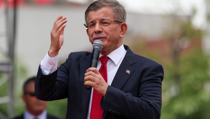 Eski Başbakan Ahmet Davutoğlu, ‘Cumhurbaşkanına Hakaret’ Soruşturması Kapsamında İfade Verdi