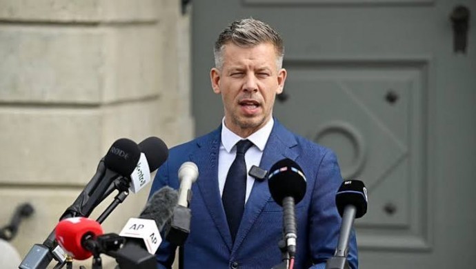 Macaristan’dan 10 Rus Diplomata Sınır Dışı Kararı