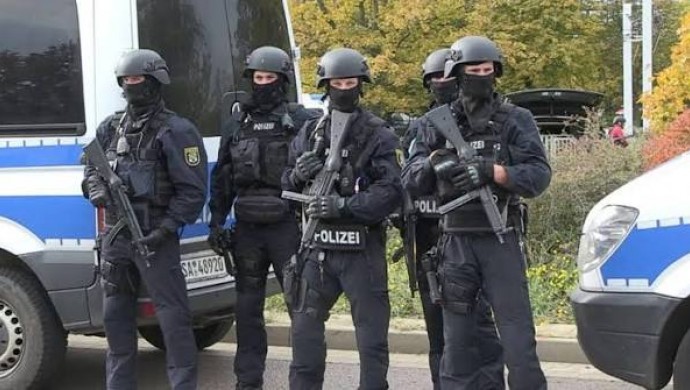 Almanya’da Ukrayna Başkonsolosluğu’na Polis Operasyonu