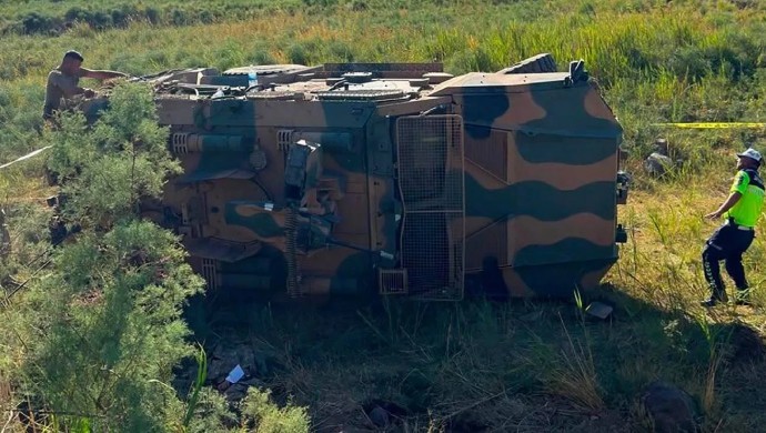 Askeri araç kazası: Bir asker yaşamını yitirdi, iki asker yaralandı