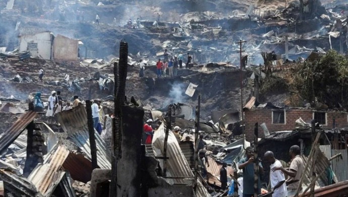 Kongo’da Yıkıcı Yangın Felaketi: 29 Öğrenci Hayatını Kaybetti, Yüzlerce Ev Kül Oldu
