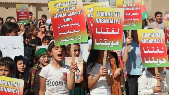 Rojava’da Anadilde Eğitim ve Kürtçenin Resmi Dil Olması Talepleri Yükseliyor