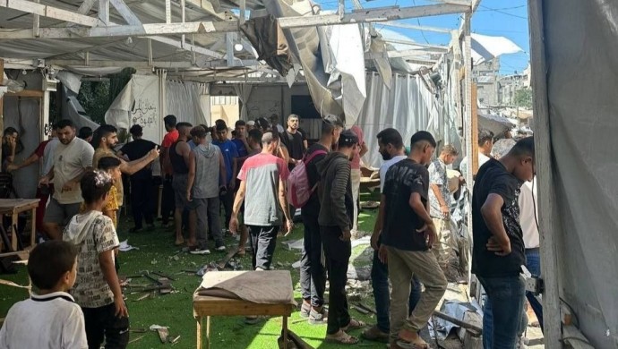 Gazze’de su kuyruğundaki Filistinlilere İsrail saldırısı: Bir çocuk yaşamını yitirdi, çok sayıda yaralı var