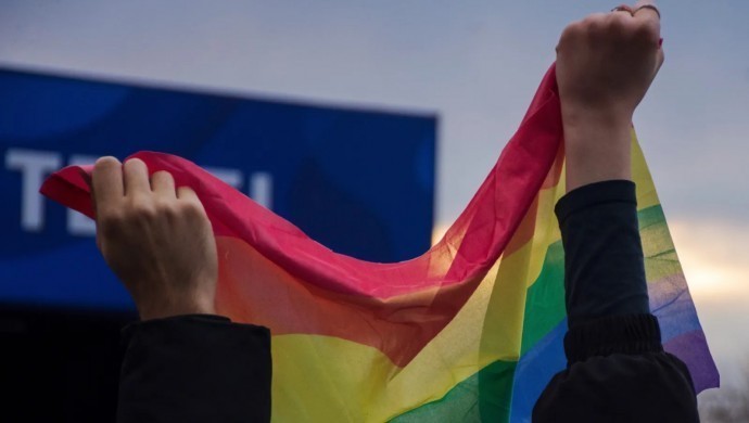 İstanbul’da Hak Savunucuları ve LGBTİ+ Örgütlerine Yönelik Operasyonda 20 Tutuklama