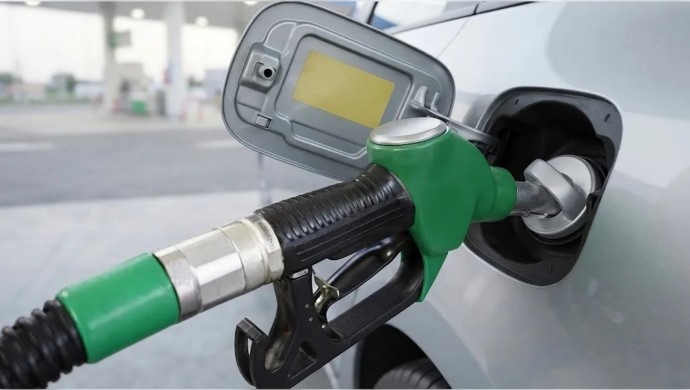 Motorine Gece Yarısı Zammı: Litresi 100 TL’yi Aştı