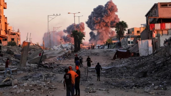İsrail’in Gazze Saldırıları Şiddetleniyor: Sivil Otobüs Hedef Alındı, Can Kayıpları Artıyor