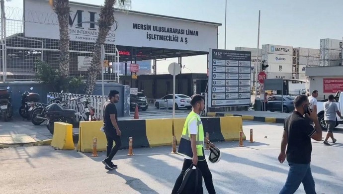 Mersin Limanı’nda Kimyasal Sızıntı: Çok Sayıda İşçi Hastaneye Kaldırıldı