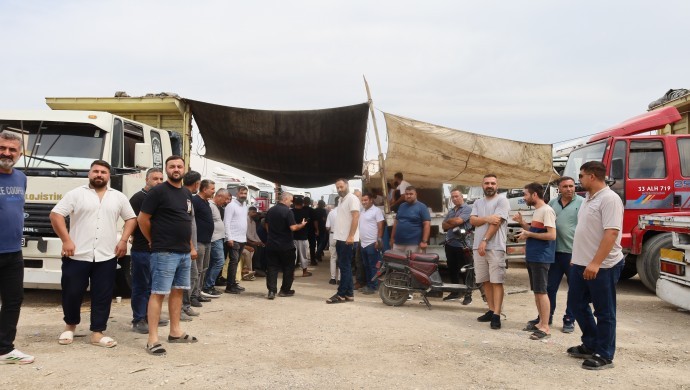 Mersin’deki Nakliyecilerden Artan Maliyetlere Karşı Eylem: DEM Parti’den Destek Çağrısı