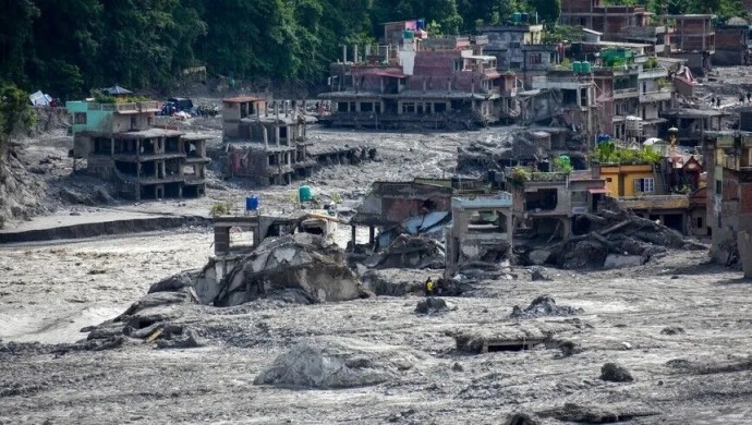 Nepal’de Sel Felaketi: Can Kaybı Bin 114’e Yükseldi, Binlerce Kişi Kayıp