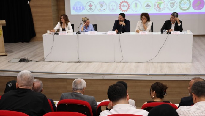 Kürt Sorununun Çözümü Türkiye’nin Demokratik Dönüşümüne Kapı Aralar: Cizre’de Barış Paneli