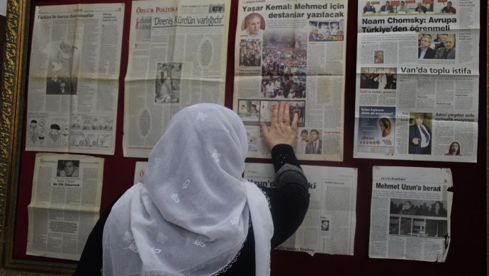 Kürt Edebiyatının Öncü İsmi Mehmed Uzun Anısına Diyarbakır’da Sergi Düzenlendi